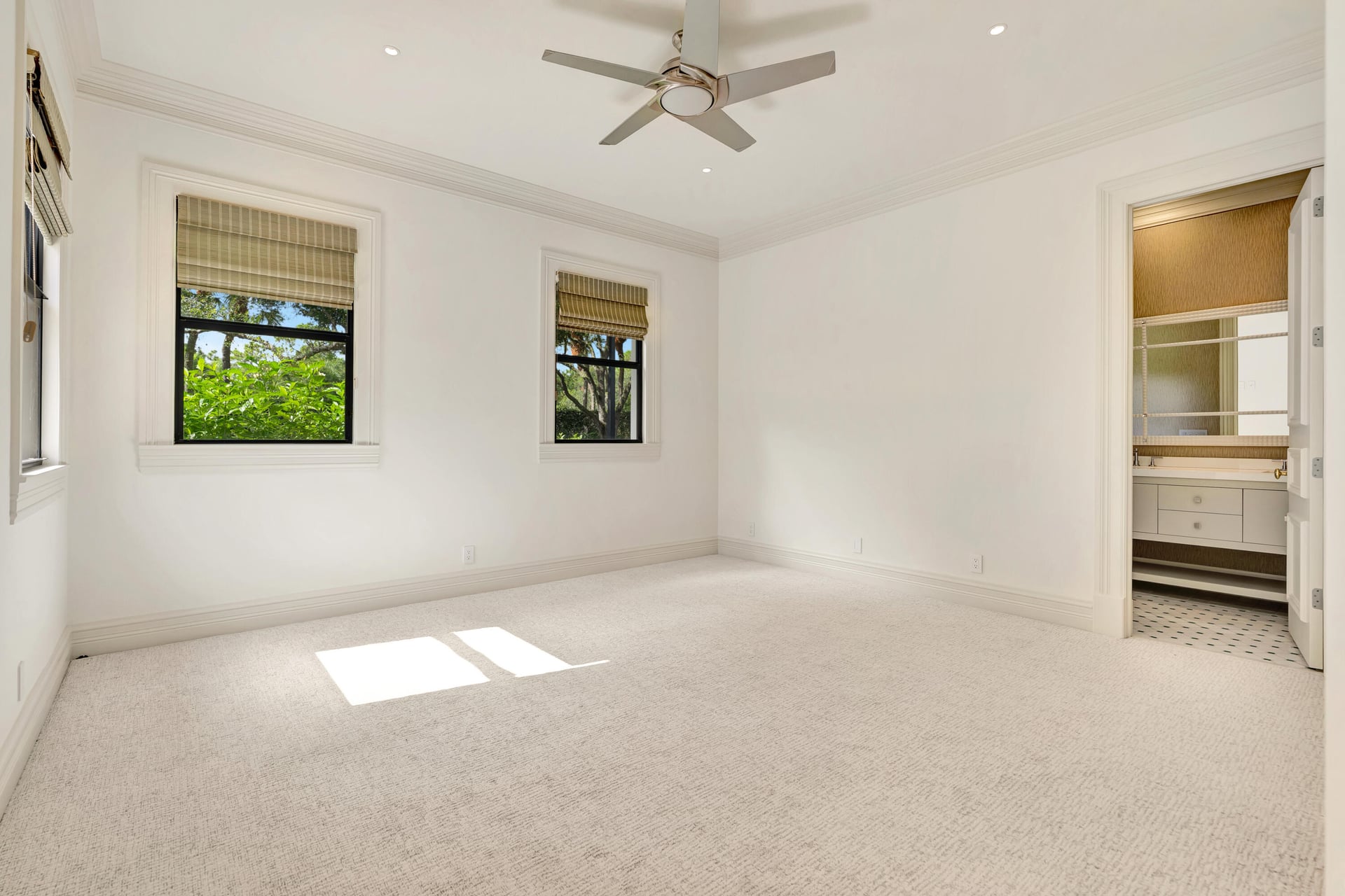 Admirals Cove Residence photo 37