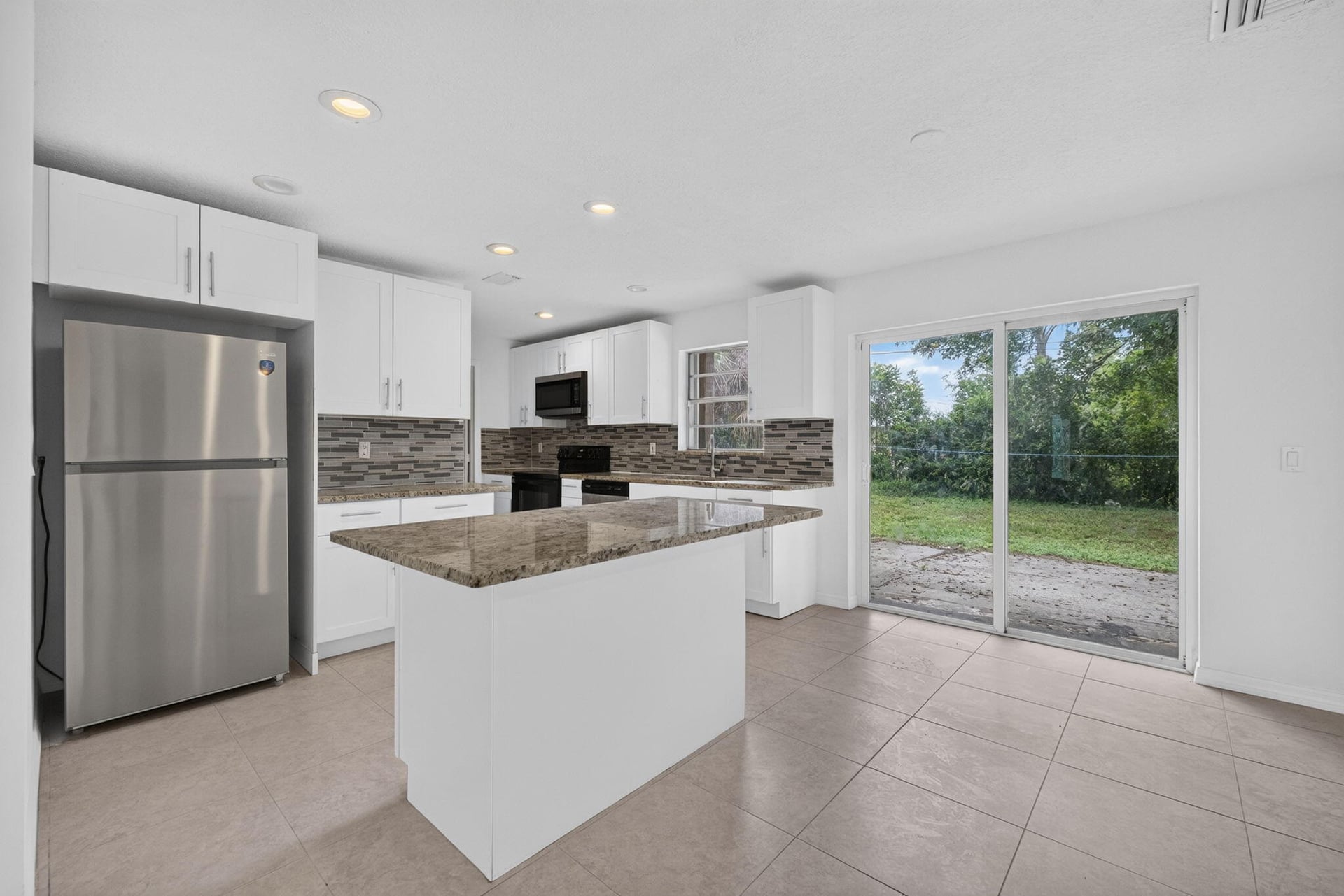  Residence photo 10