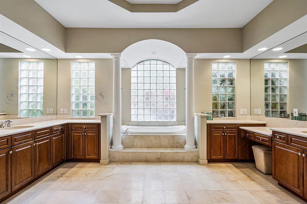 Saturnia Isles Residence photo 16