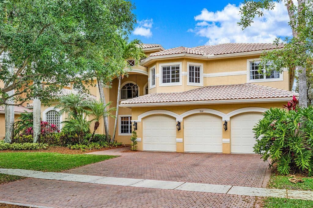 Saturnia Isles Residence photo 31