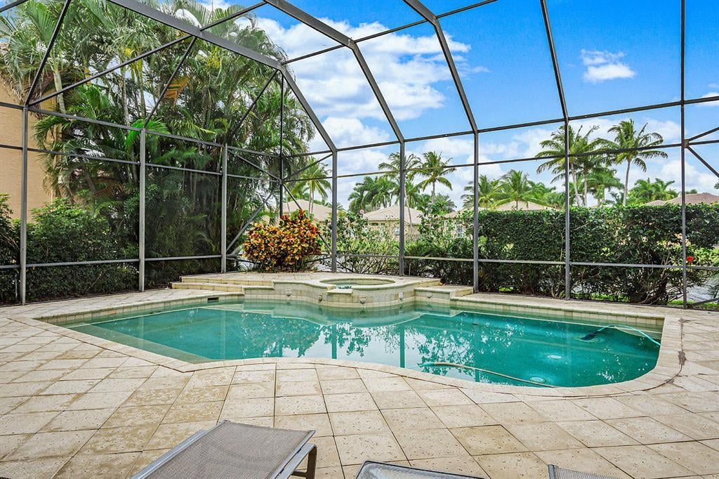 Saturnia Isles Residence photo 34