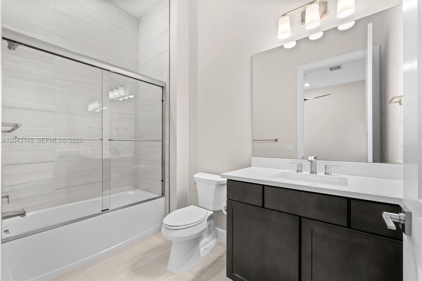 Residence photo 25
