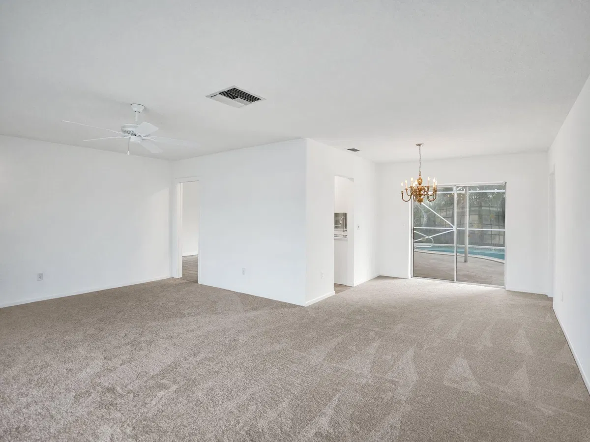 Residence photo 19