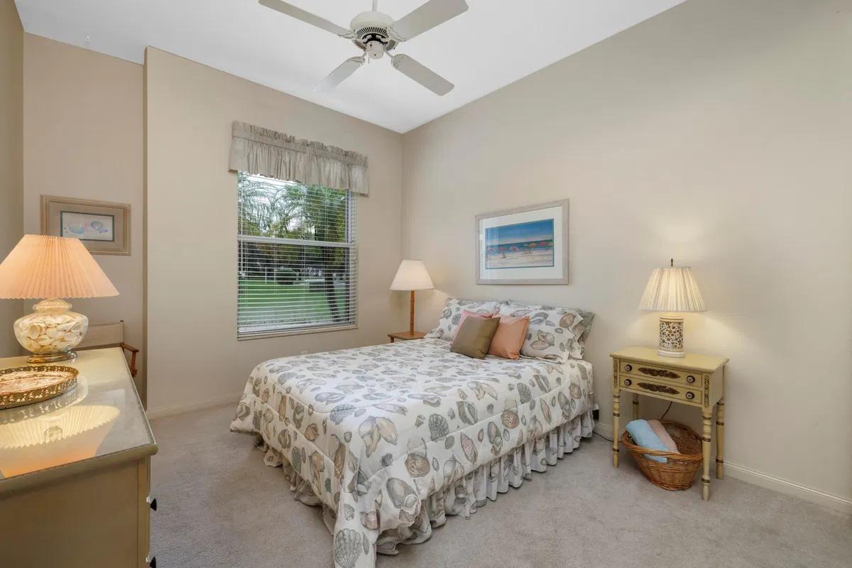 Residence photo 22