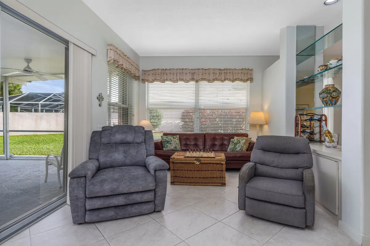 Residence photo 31