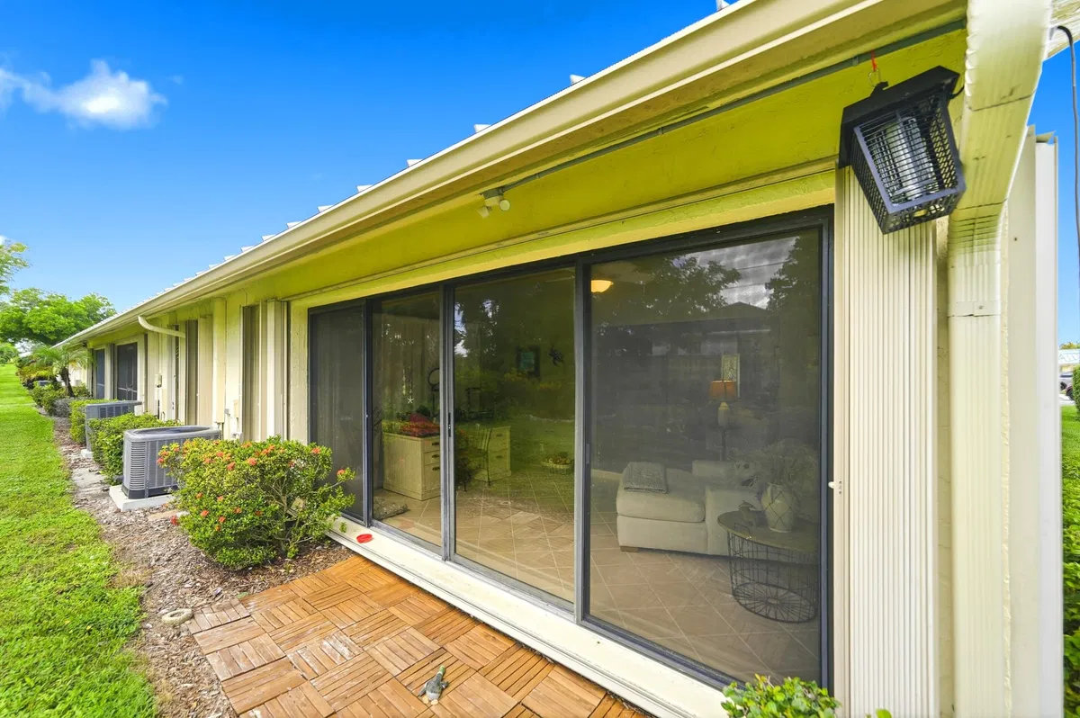 Residence photo 7