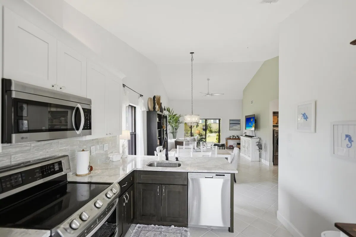 Residence photo 34