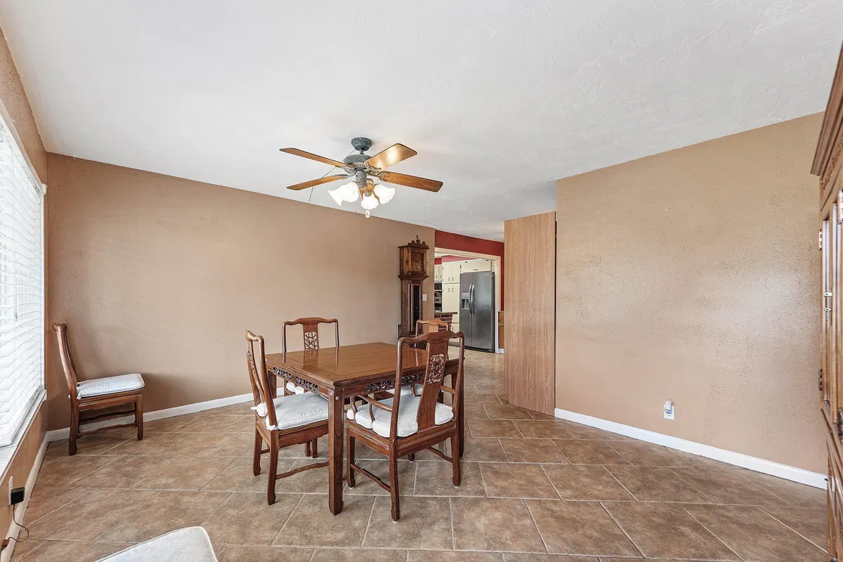 Residence photo 7