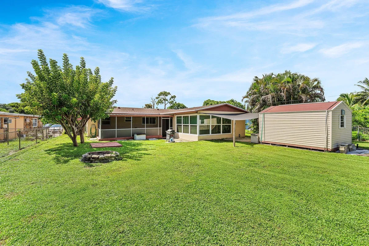 Residence photo 31
