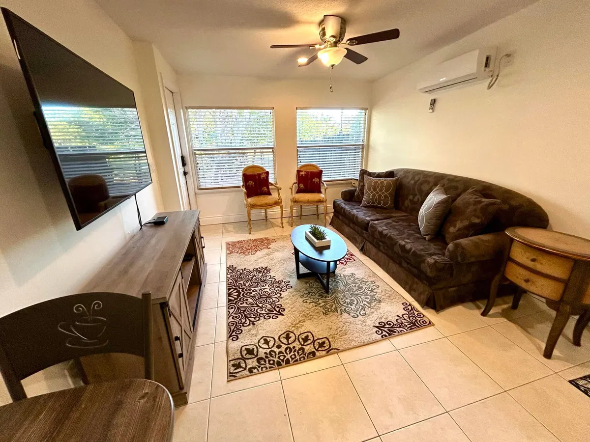 Residence photo 7