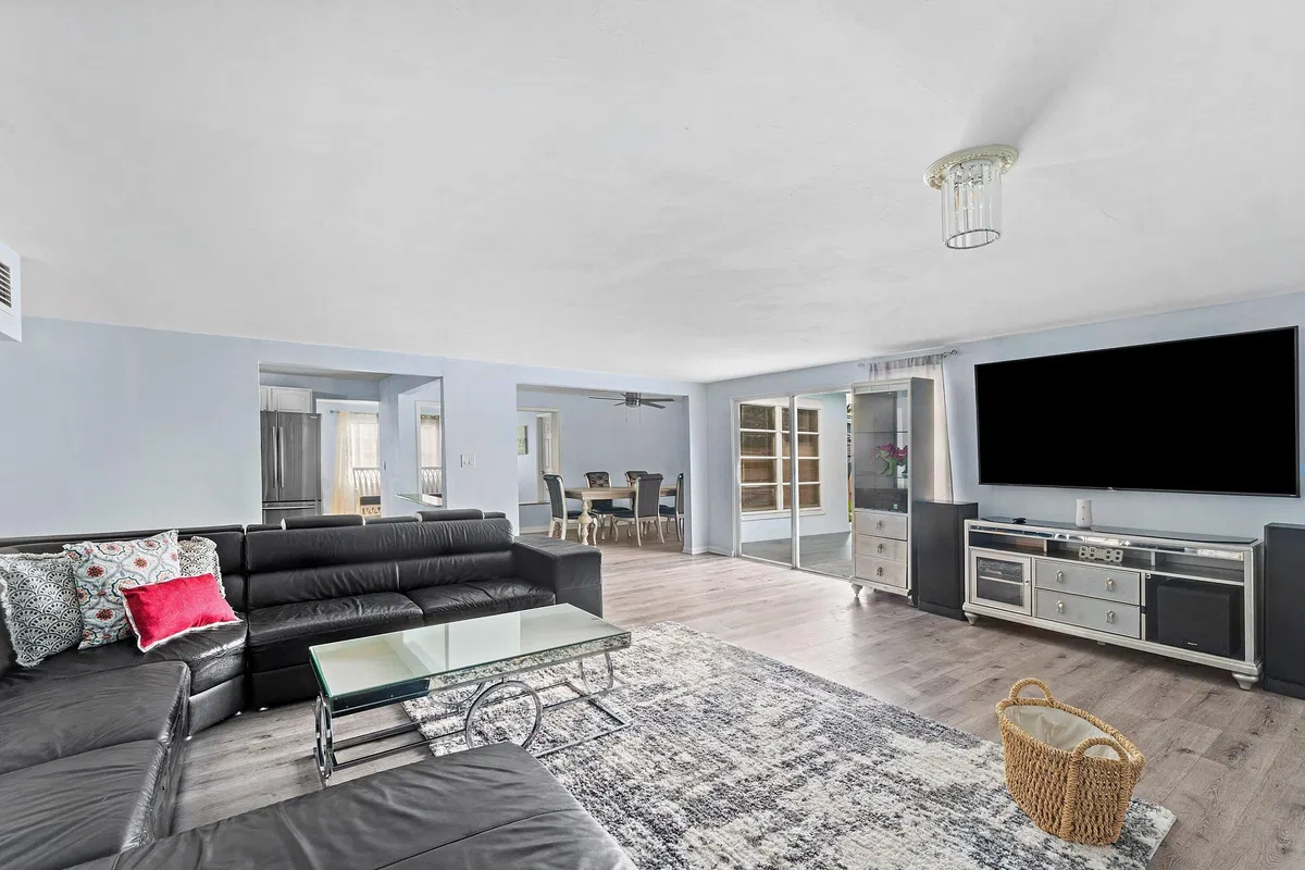 Residence photo 10