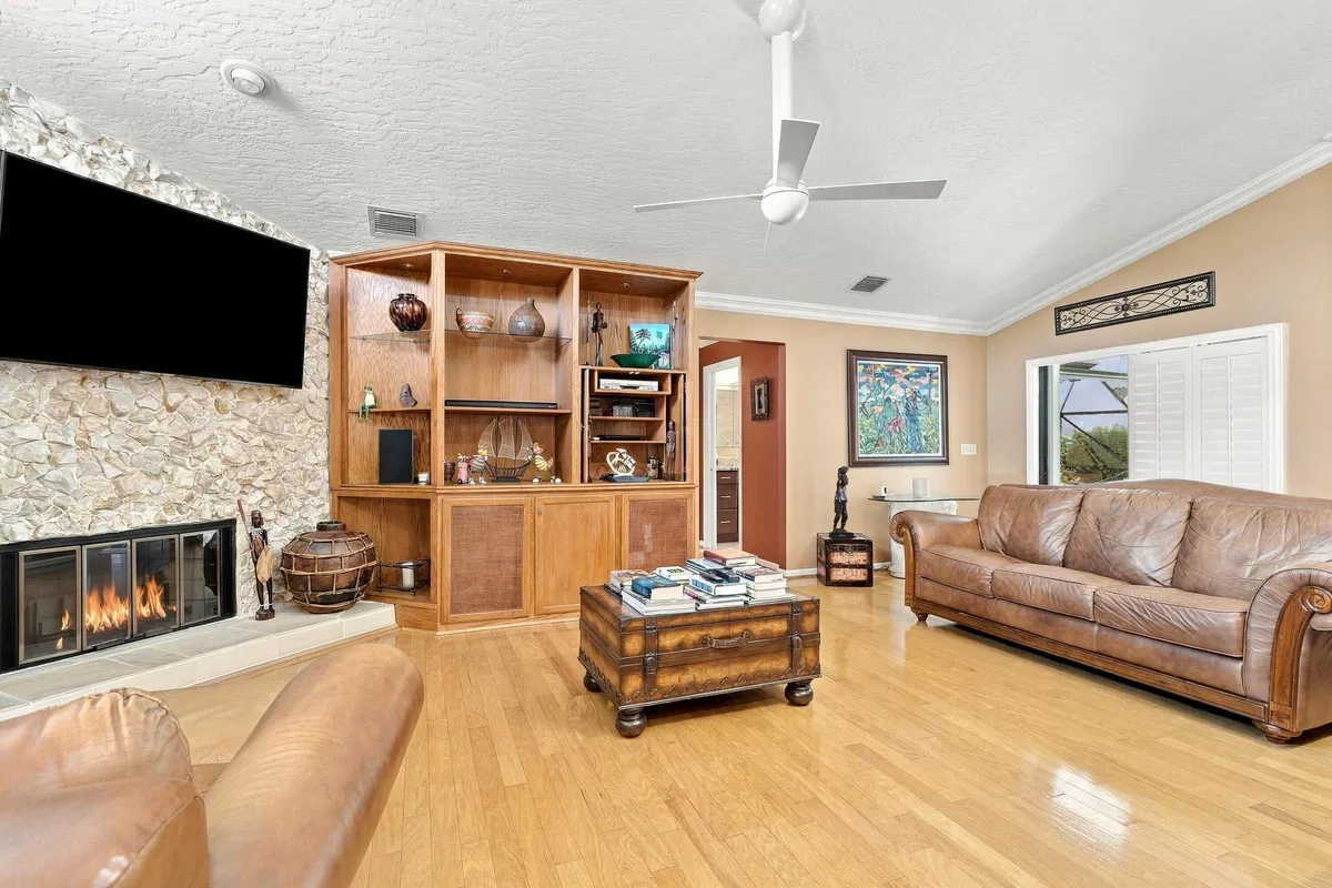 Residence photo 10