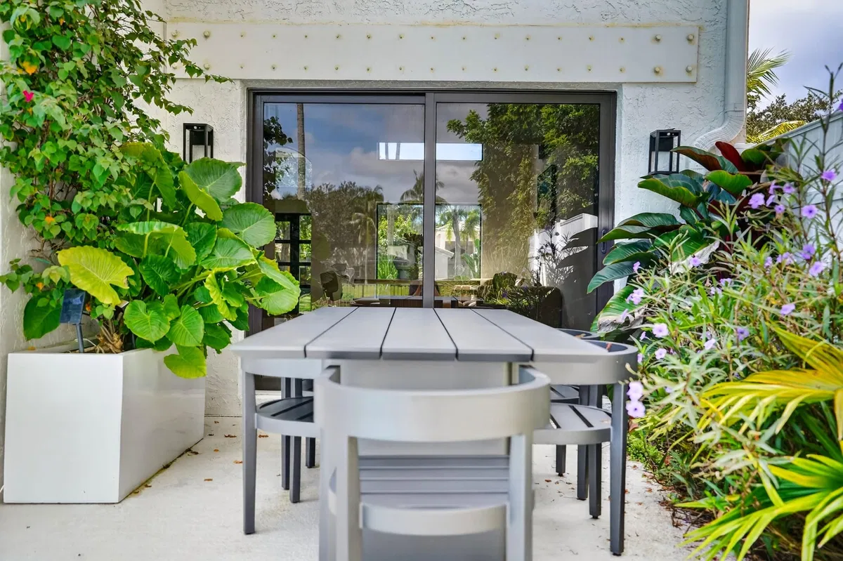 Residence photo 10