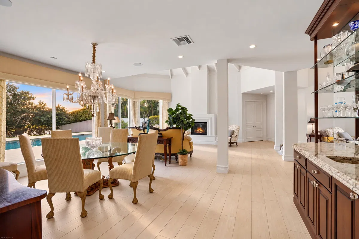  Residence photo 10
