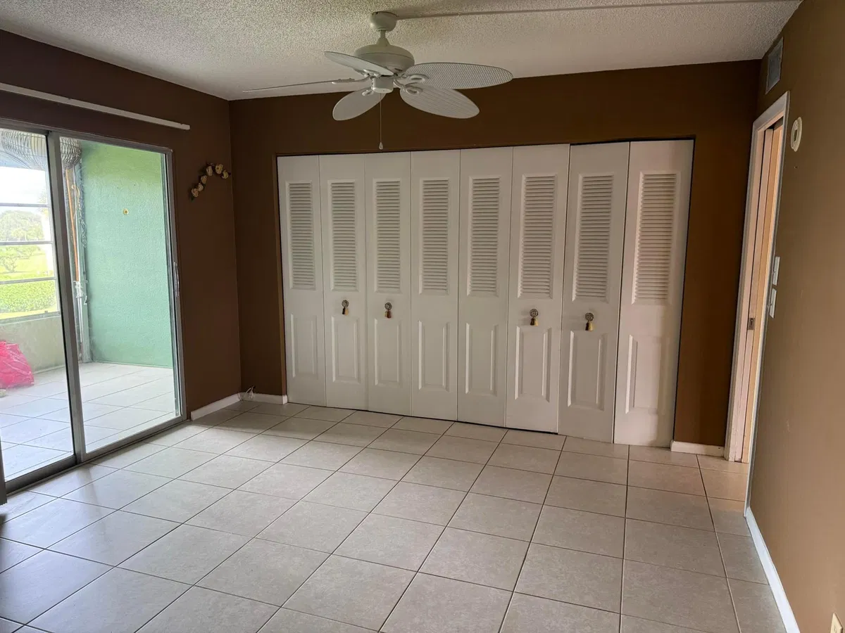 Residence photo 4