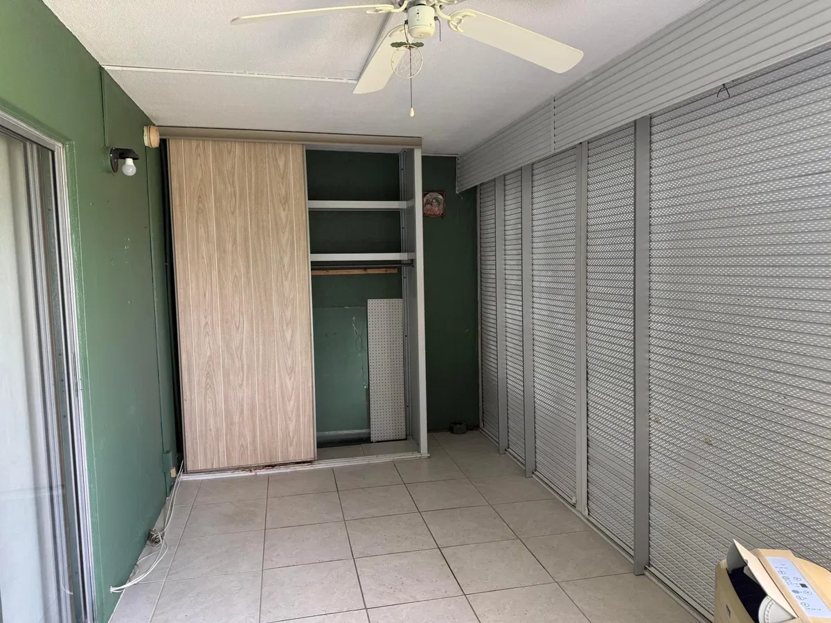 Residence photo 10