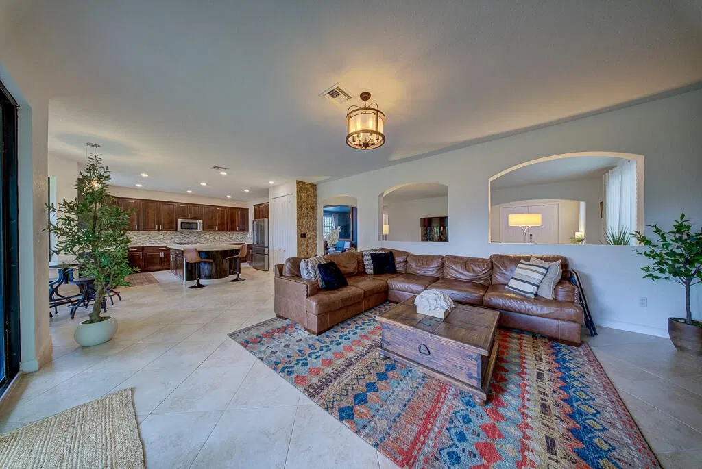 Residence photo 16
