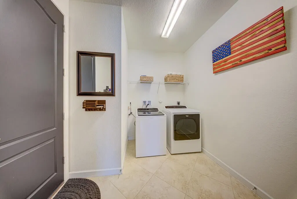 Residence photo 19