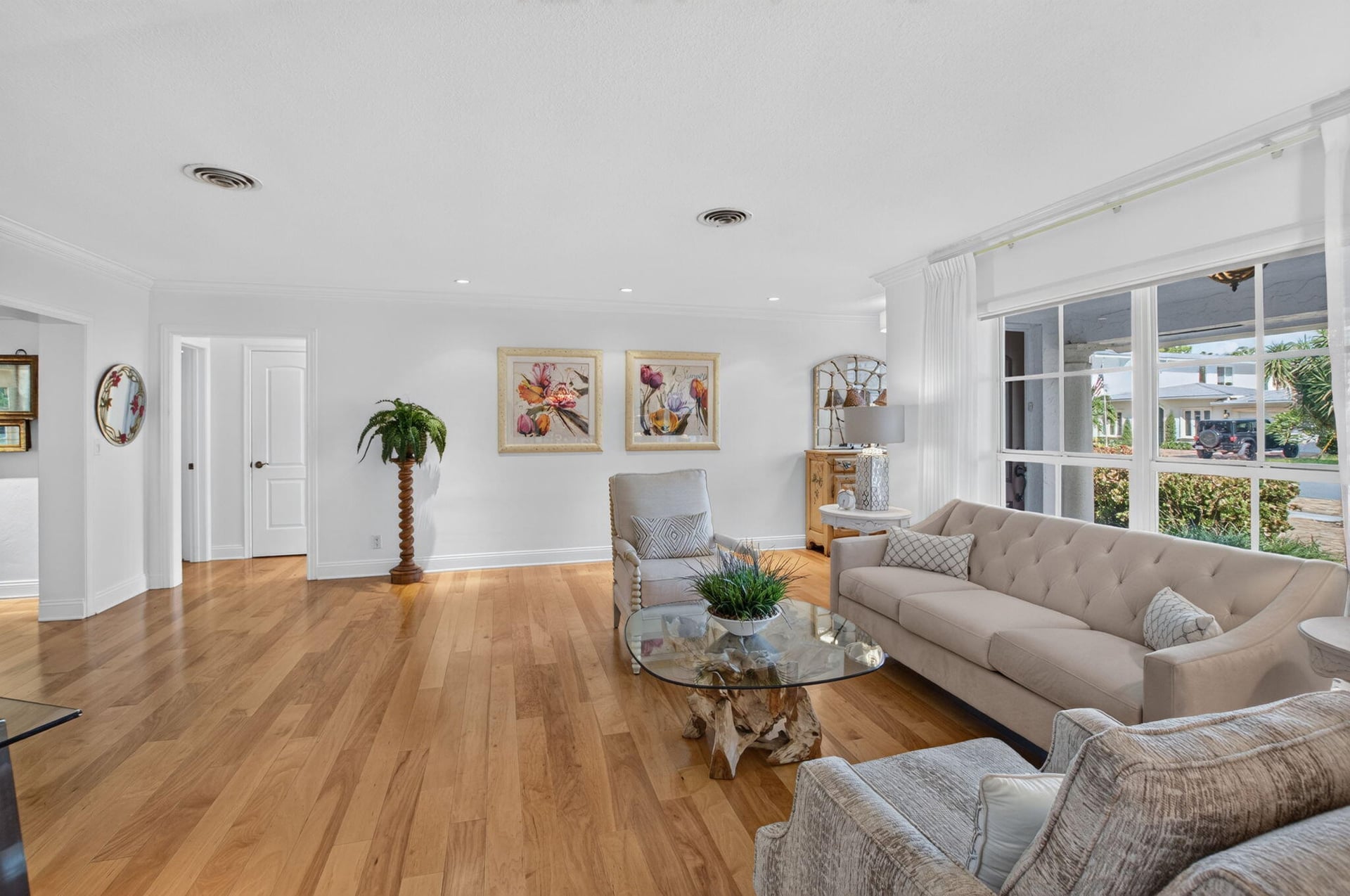 Residence photo 4