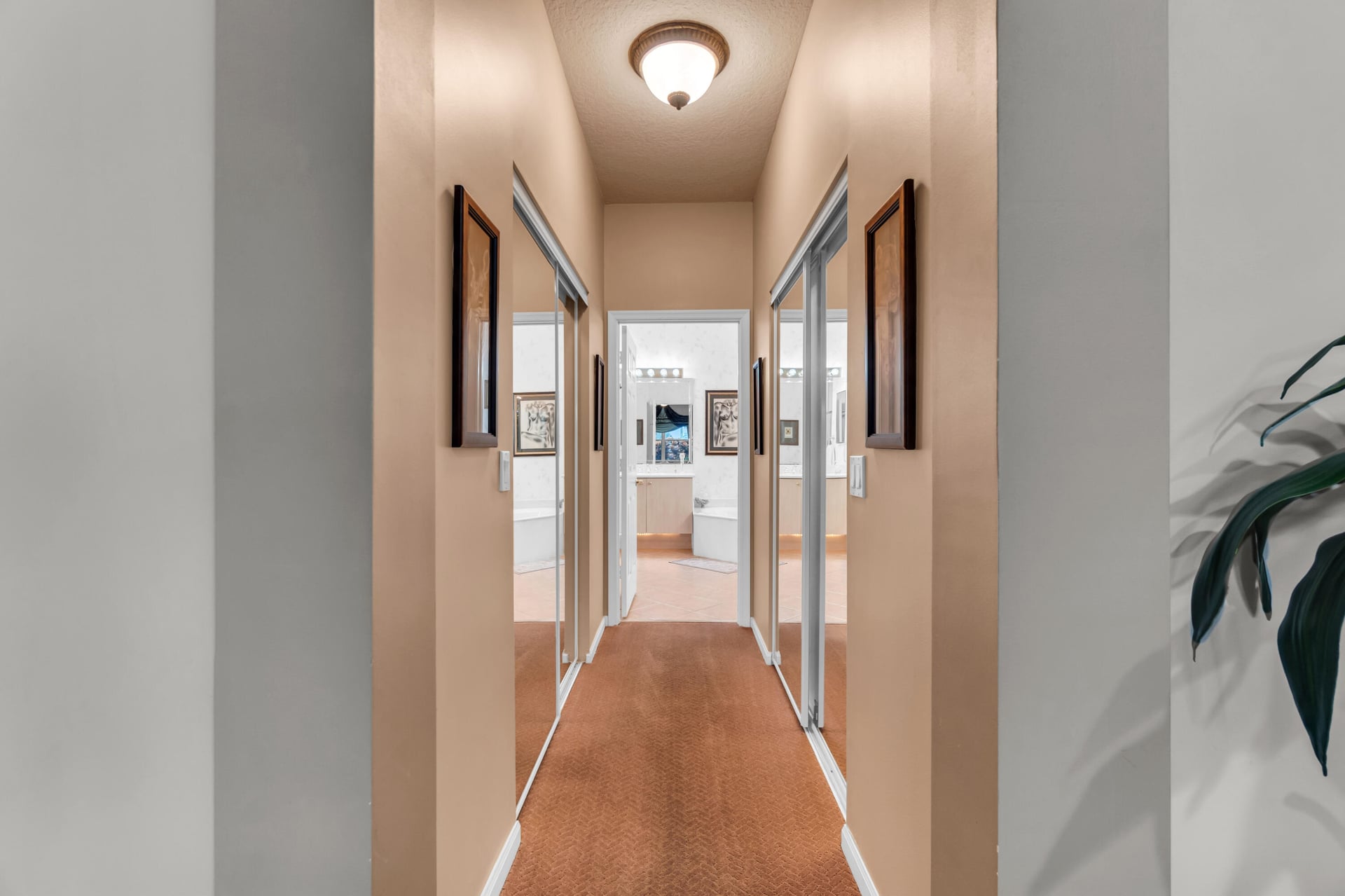 Residence photo 34