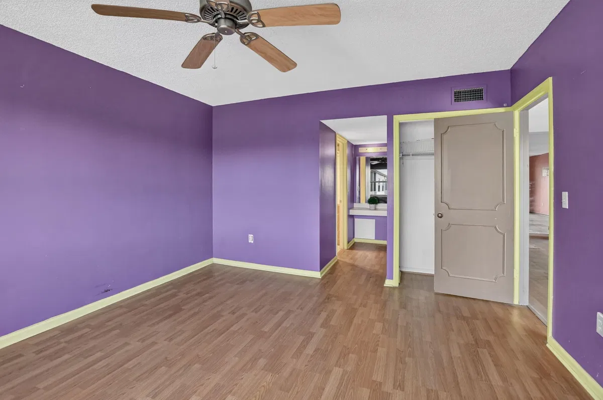 Unit 1541 photo 13