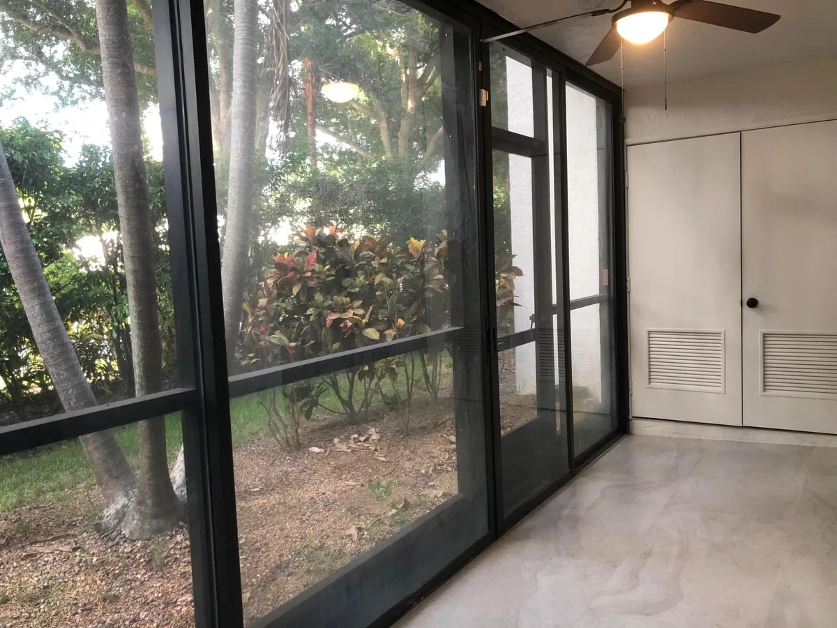 Unit 111 photo 25