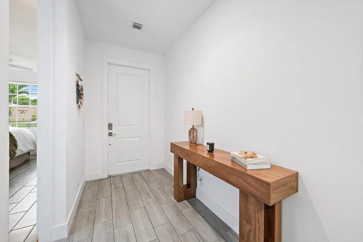  Residence photo 16