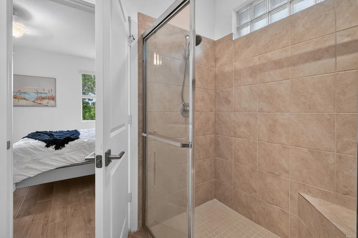 Residence photo 31