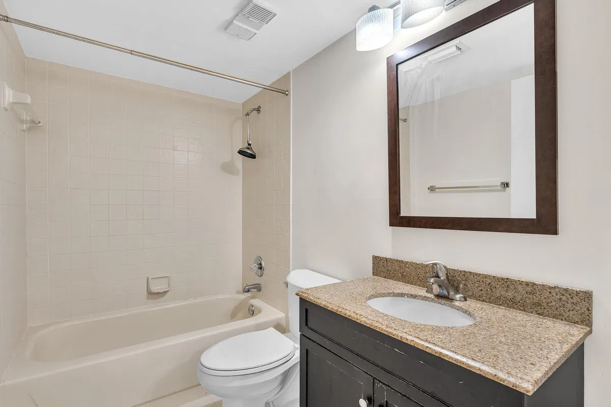 Unit 202 photo 31