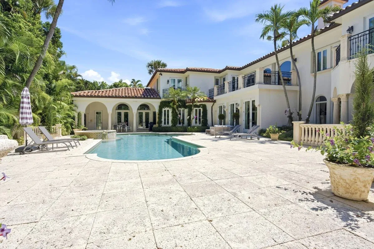 In-Town Palm Beach Residence photo 7