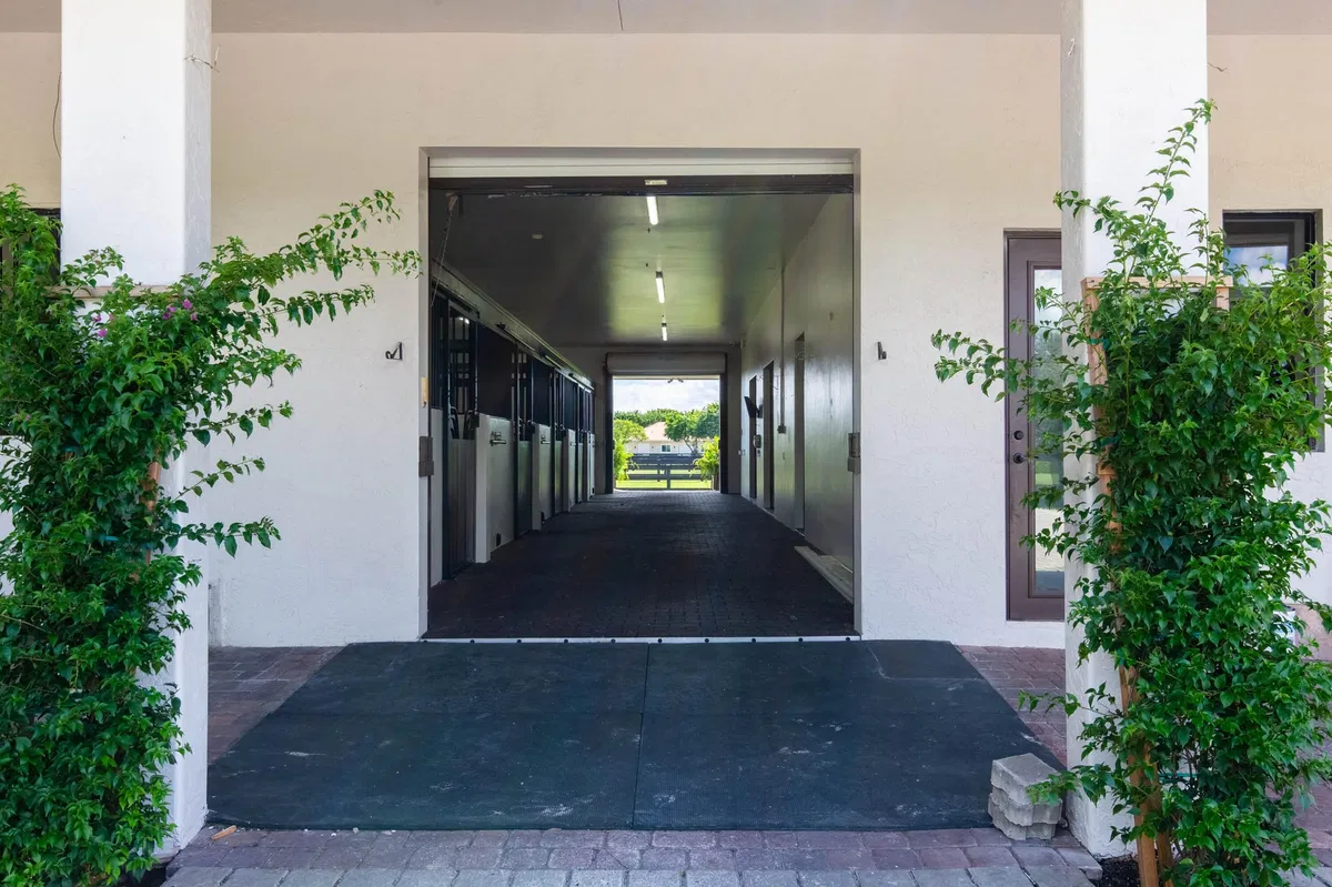 Palm Beach Point Residence photo 40