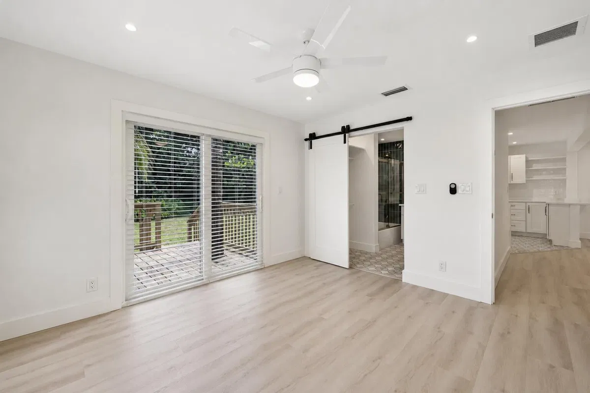 West Palm Beach Residence photo 16