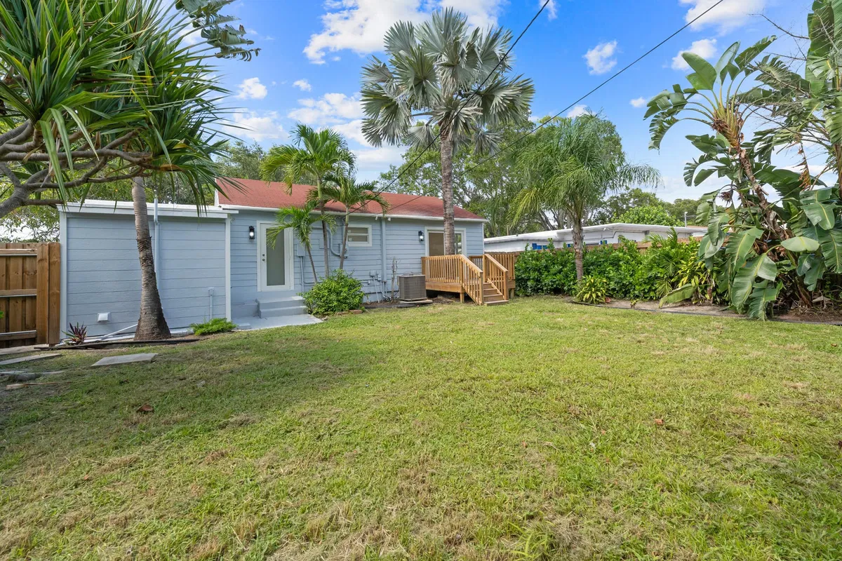 West Palm Beach Residence photo 22