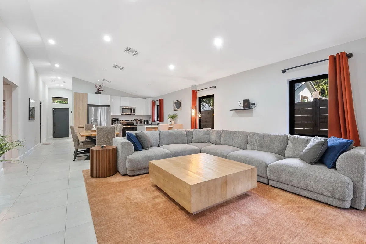 West Palm Beach Residence photo 4