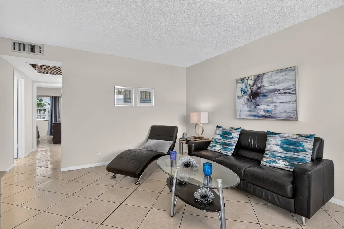  Residence photo 10