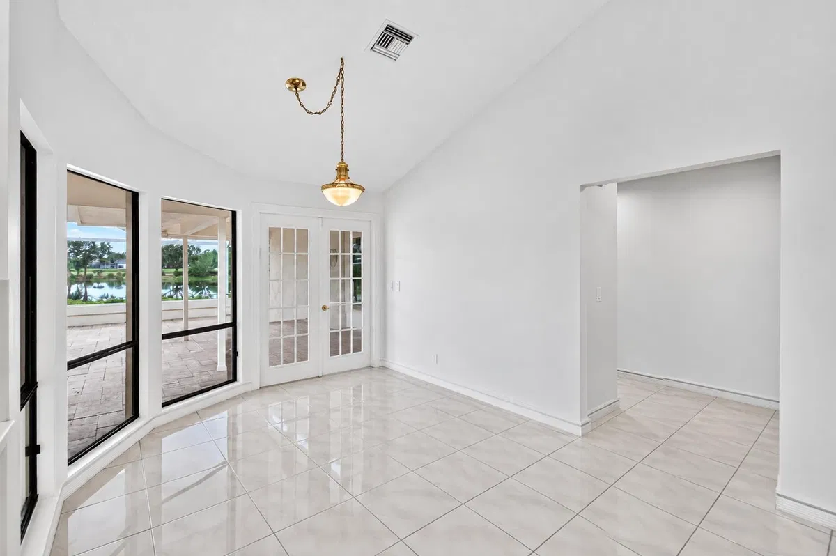 Residence photo 4