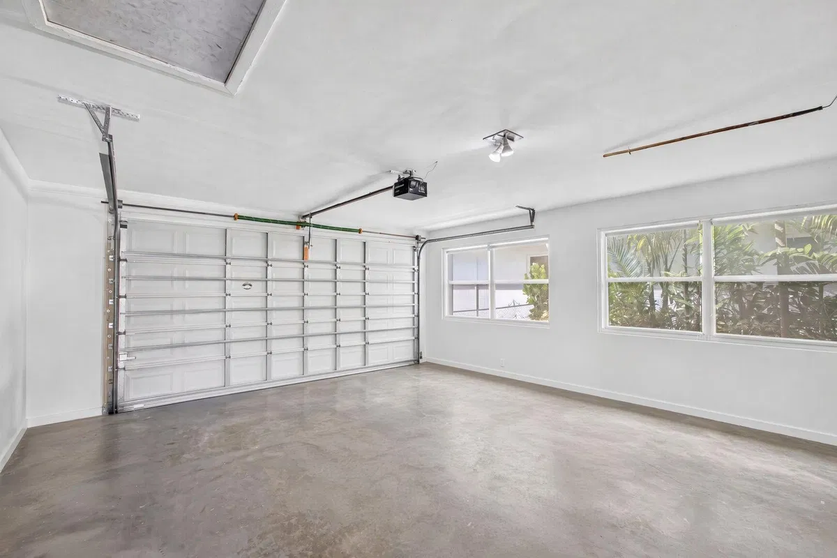 Residence photo 67