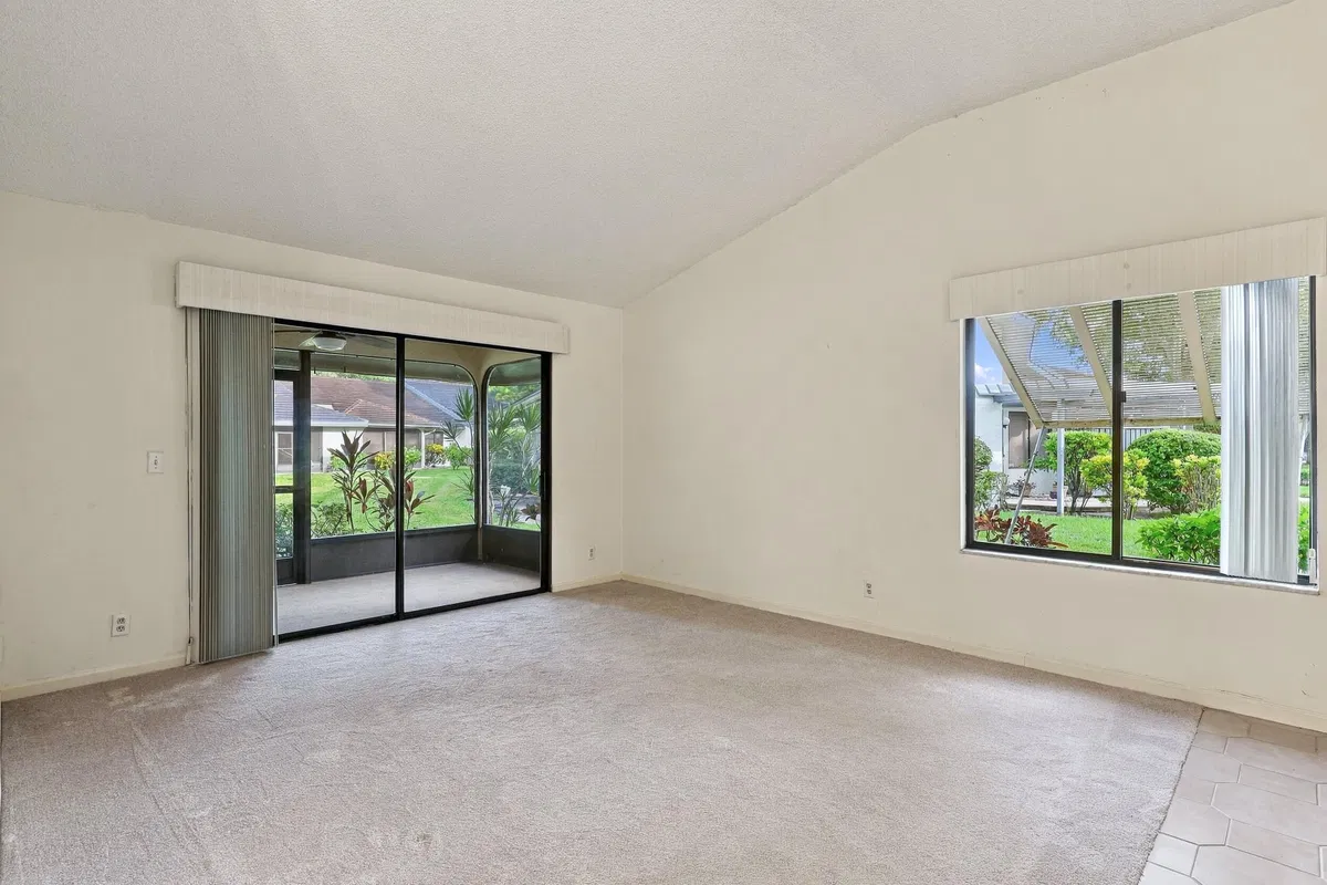 Residence photo 13