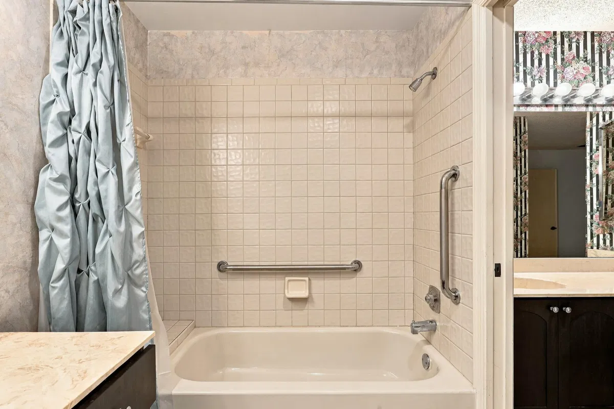 Residence photo 34