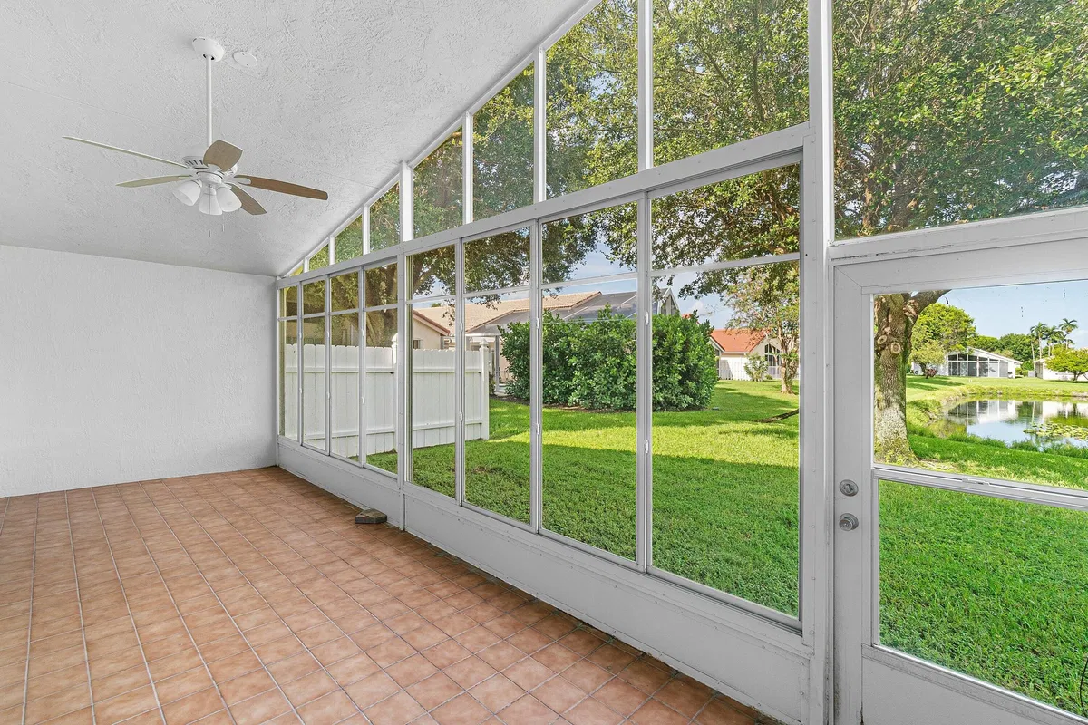  Residence photo 28