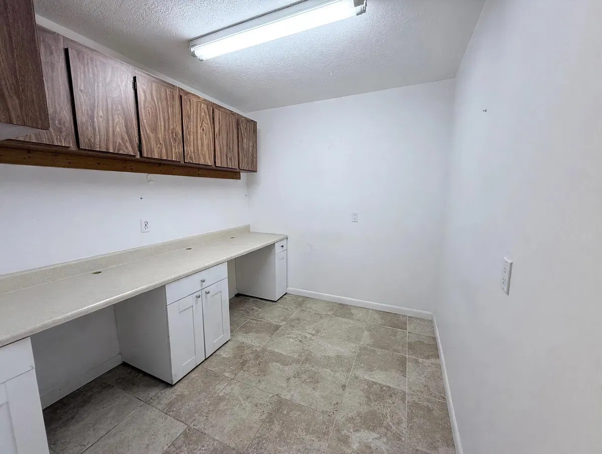 Unit 306 photo 13