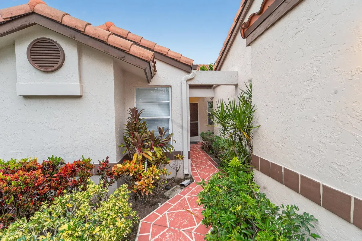 Residence photo 31