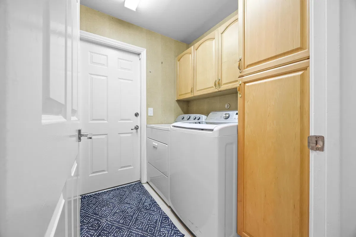 Residence photo 34
