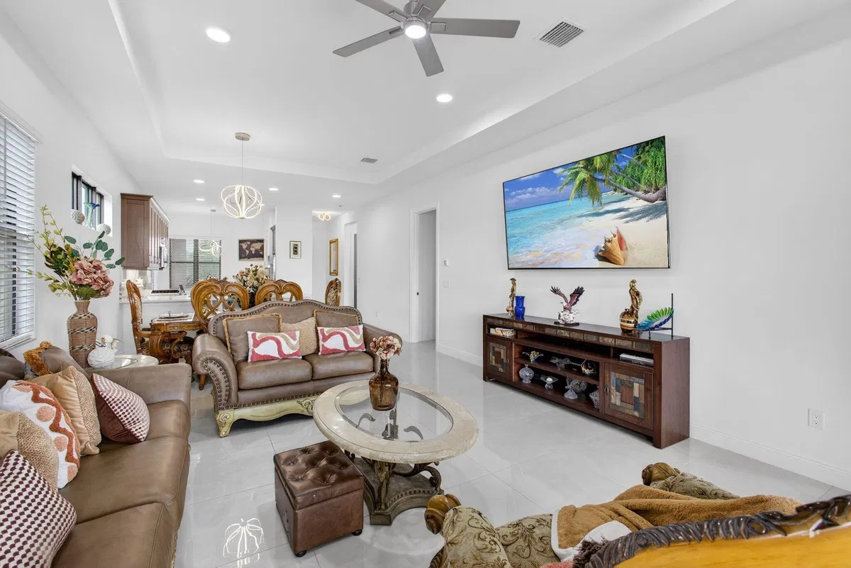  Residence photo 19