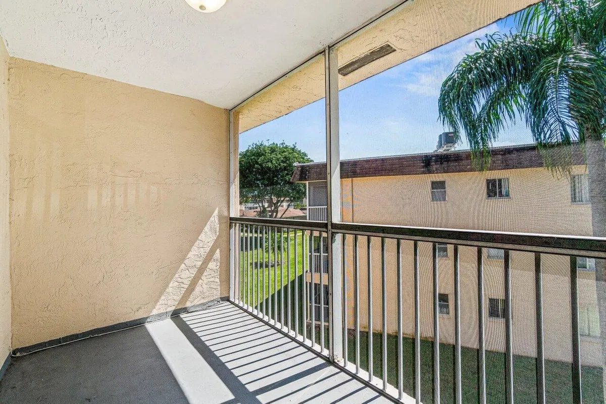  Unit 319 photo 25