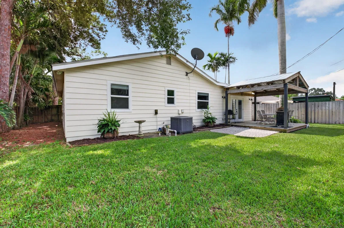 Residence photo 31