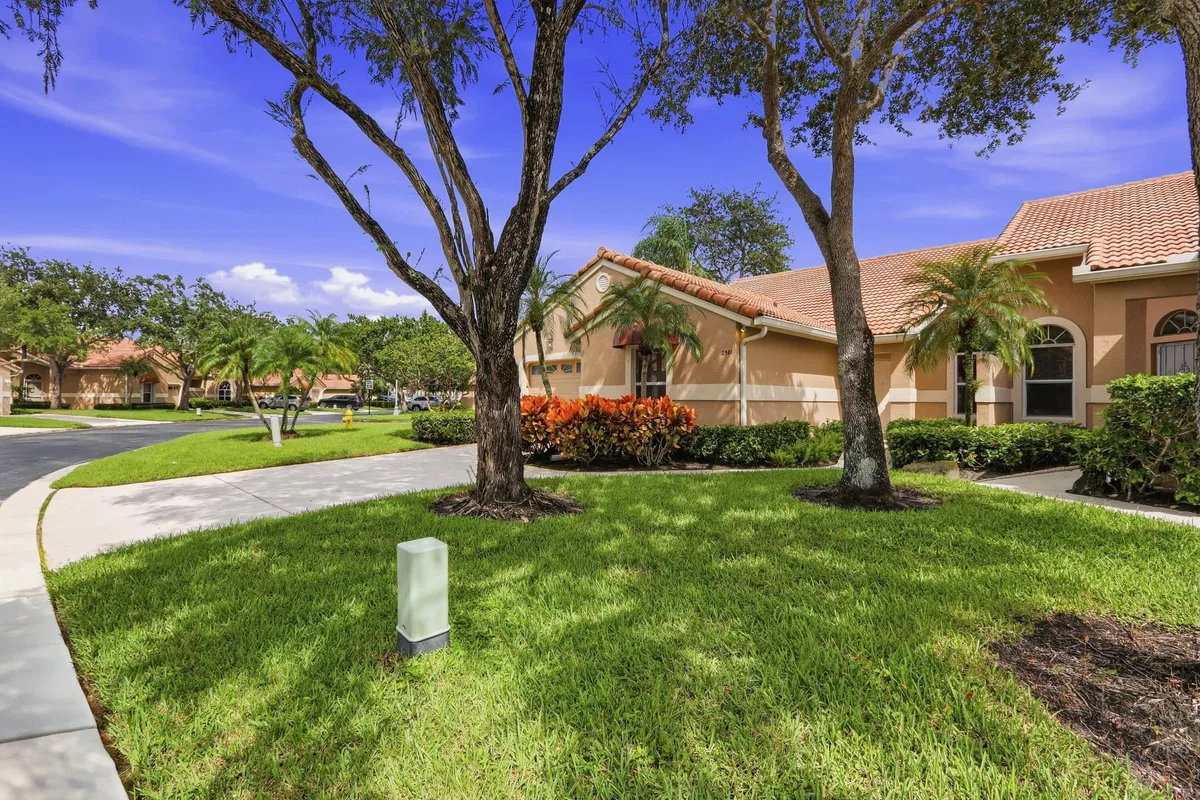 PGA National Palm Beach Gardens Residence photo 31