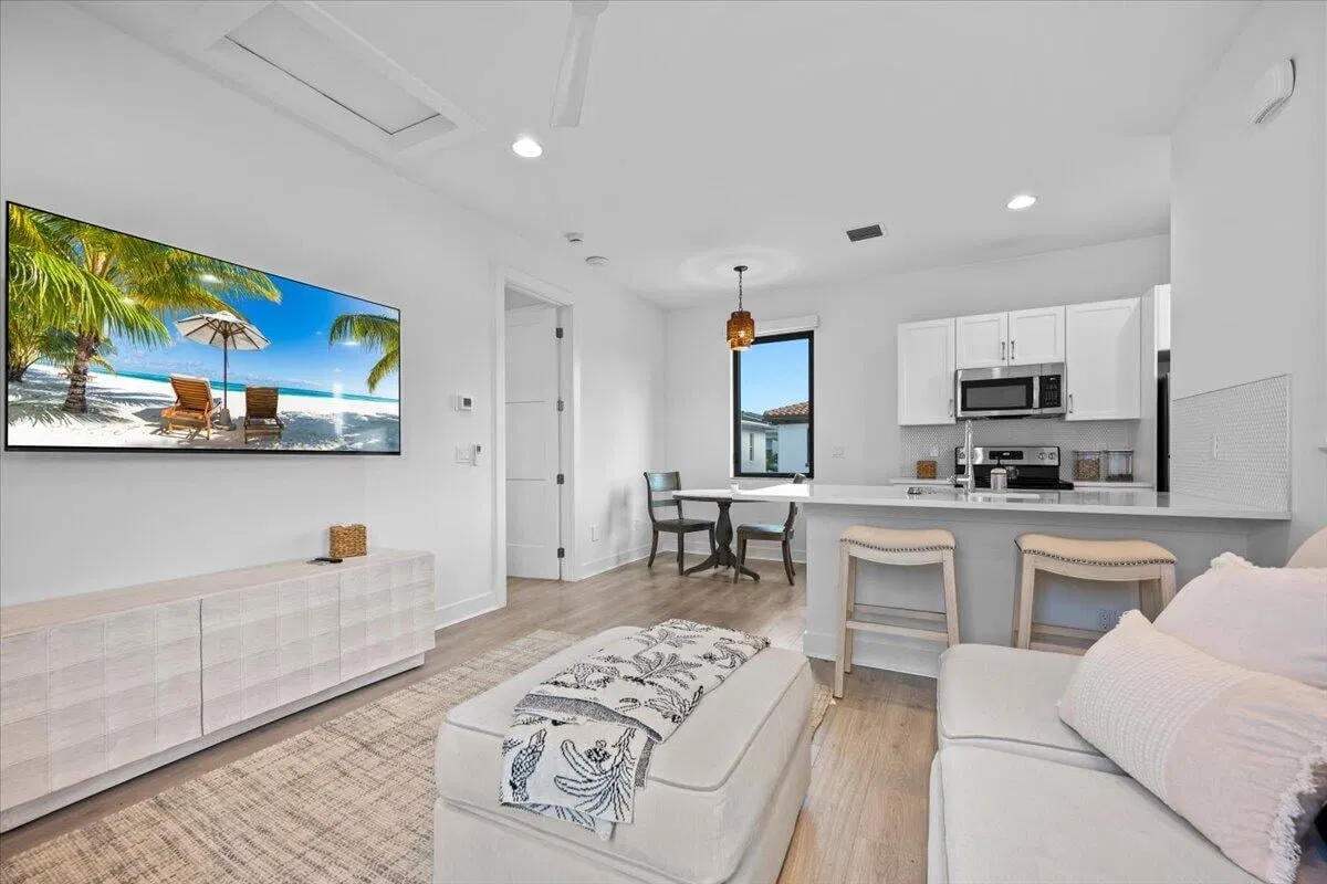 Alton Homes Palm Beach Gardens Residence