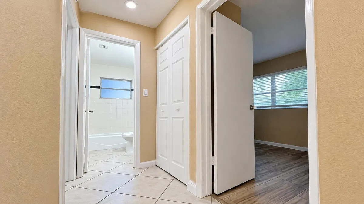 Residence photo 10
