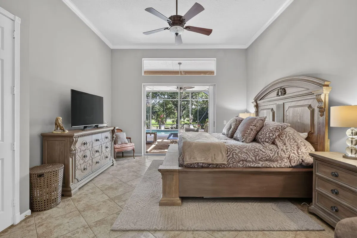 Residence photo 10